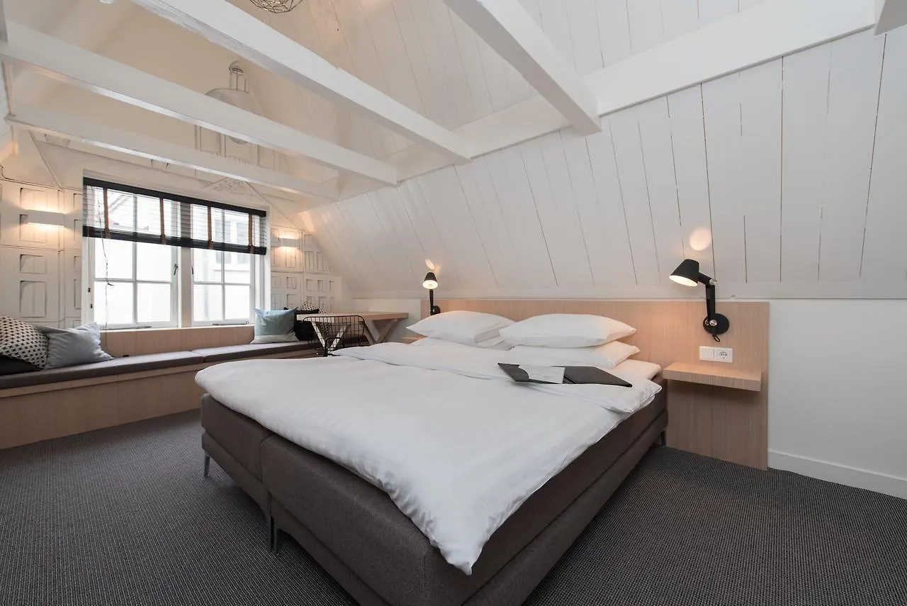 ベッド・アンド・ブレックファスト Bed And Breakfast アムステルダム